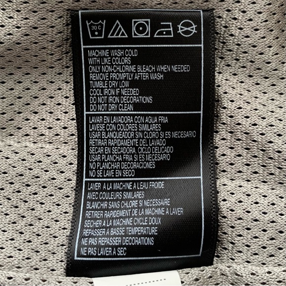 CCM NHL Montreal Canadiens Men’s XL Lightweight Jacket - Picture 13 of 14